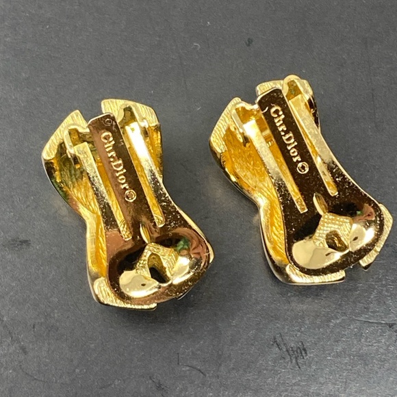 Christian Dior Vintage Gold  Tone X Clip Earrings - Picture 8 of 14
